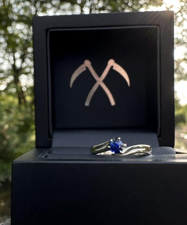 Sapphire // White Gold